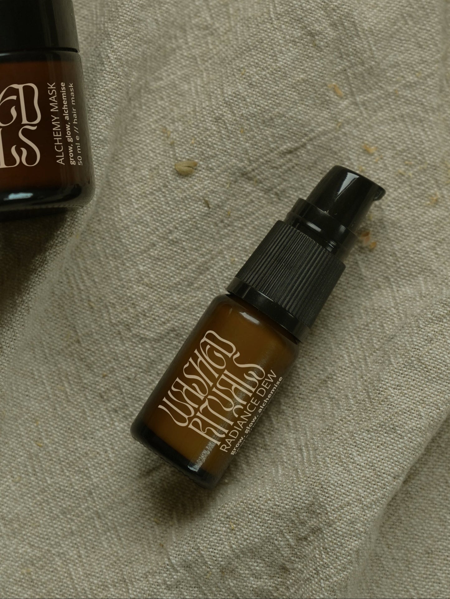 🎁 Radiance Dew Discovery (10ml leave in moisture) (100% off)